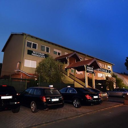Meridiana Нови Сад Екстериор снимка